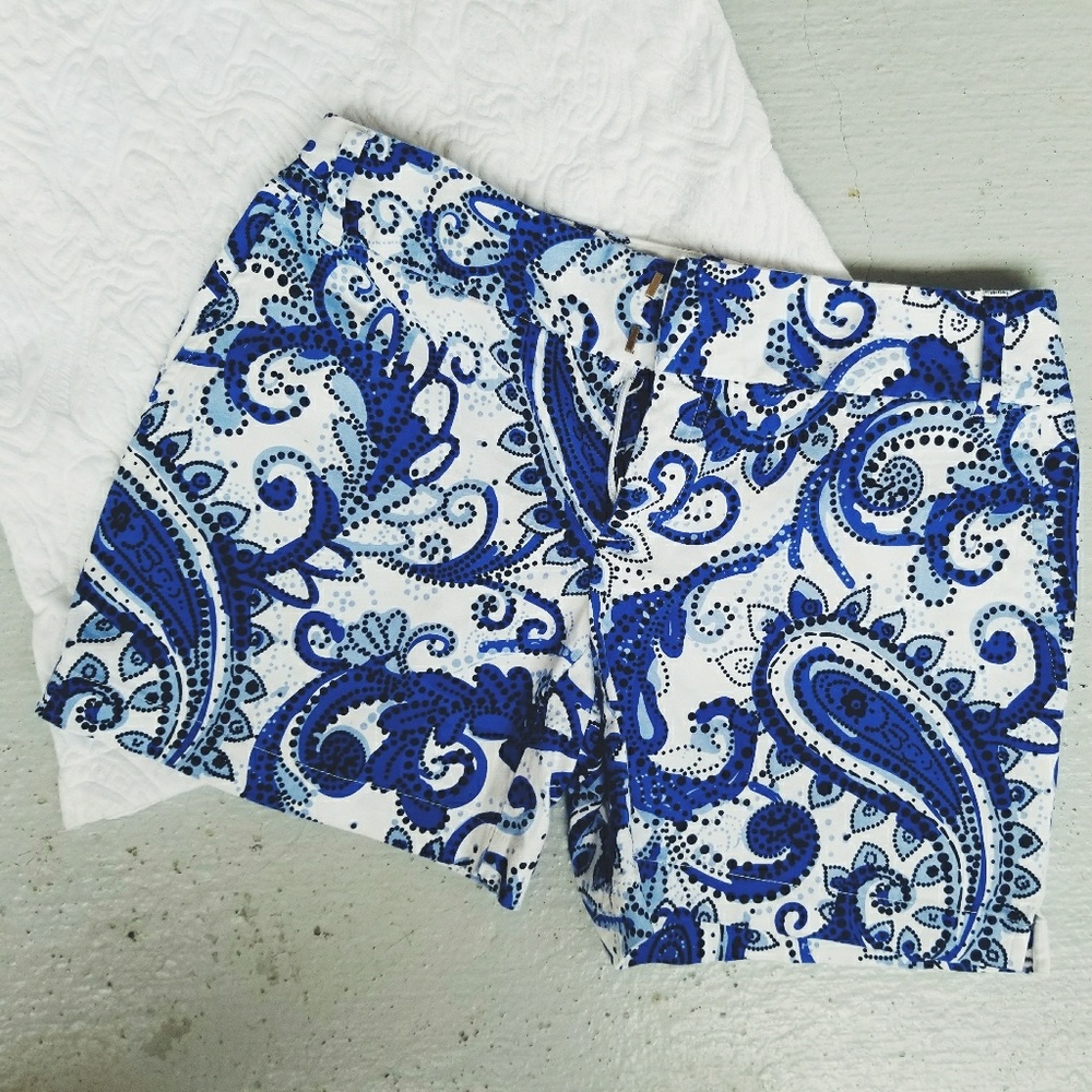 ❣️3/$30❣️INC Blue Paisley Shorts Size 2